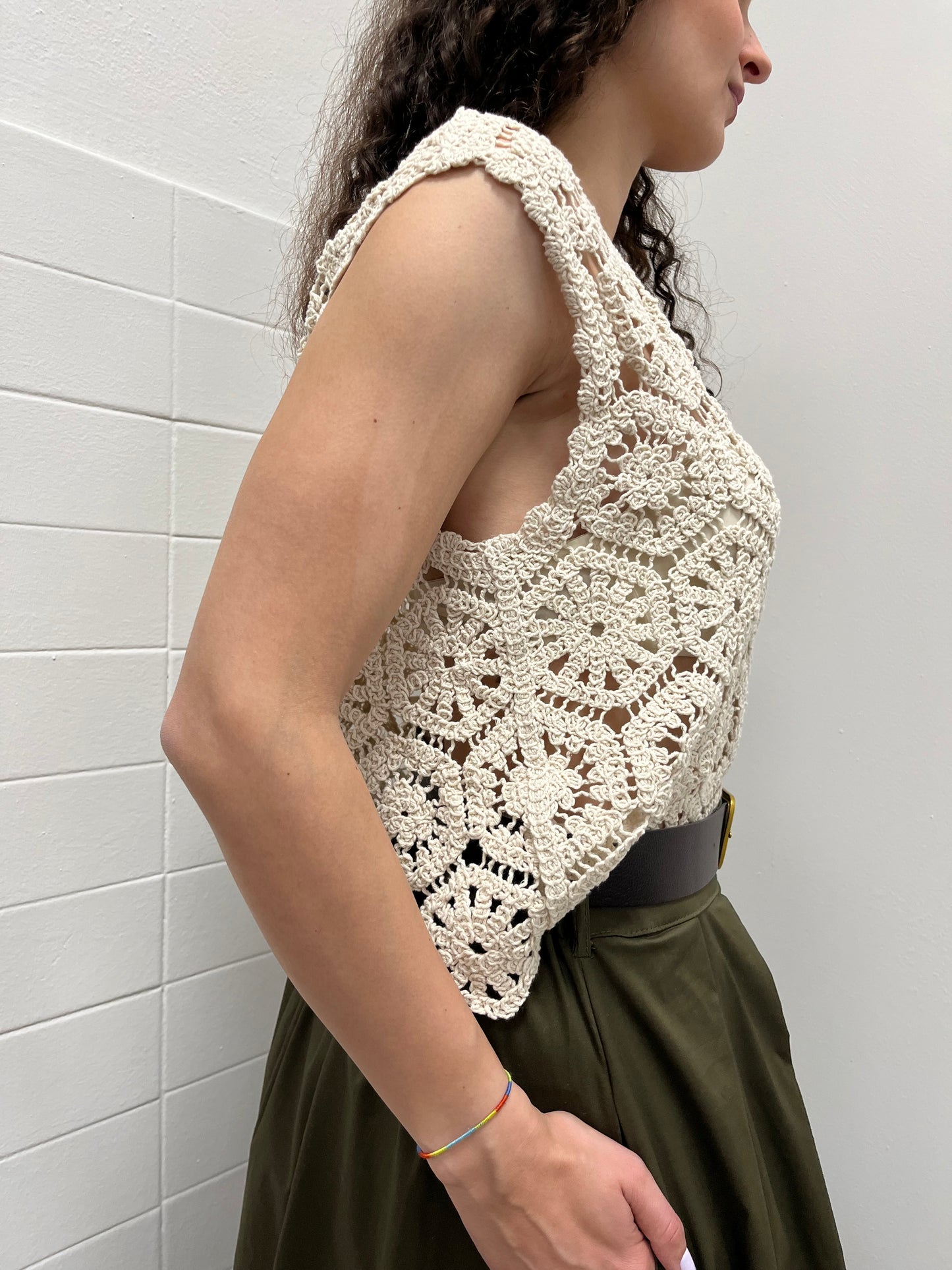 Susy Mix Gilet in Macramé Beige