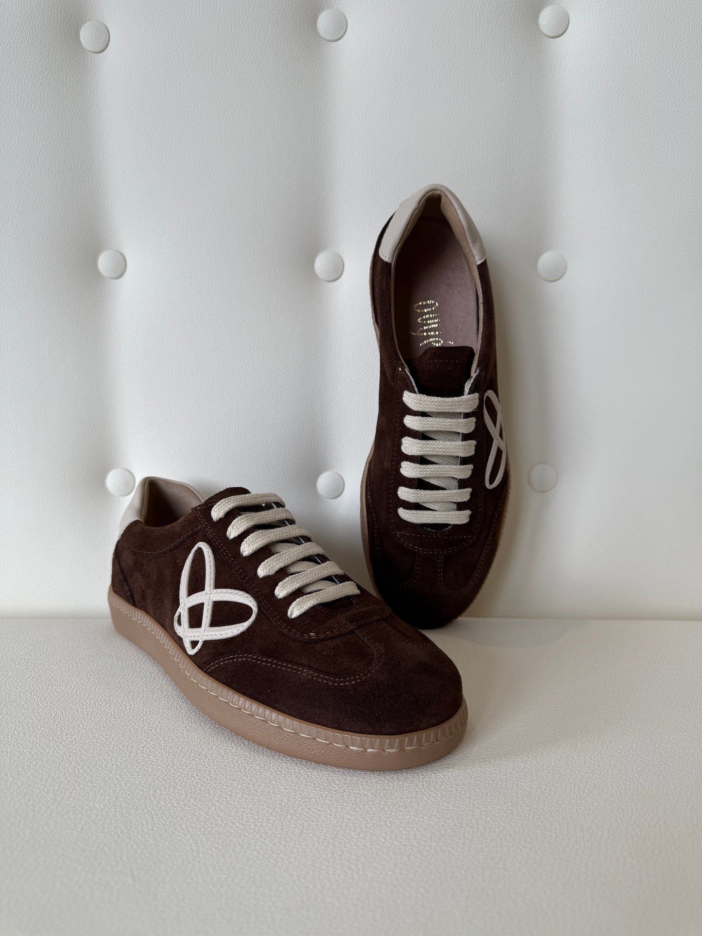 Ovyé Sneakers in Crosta Moro