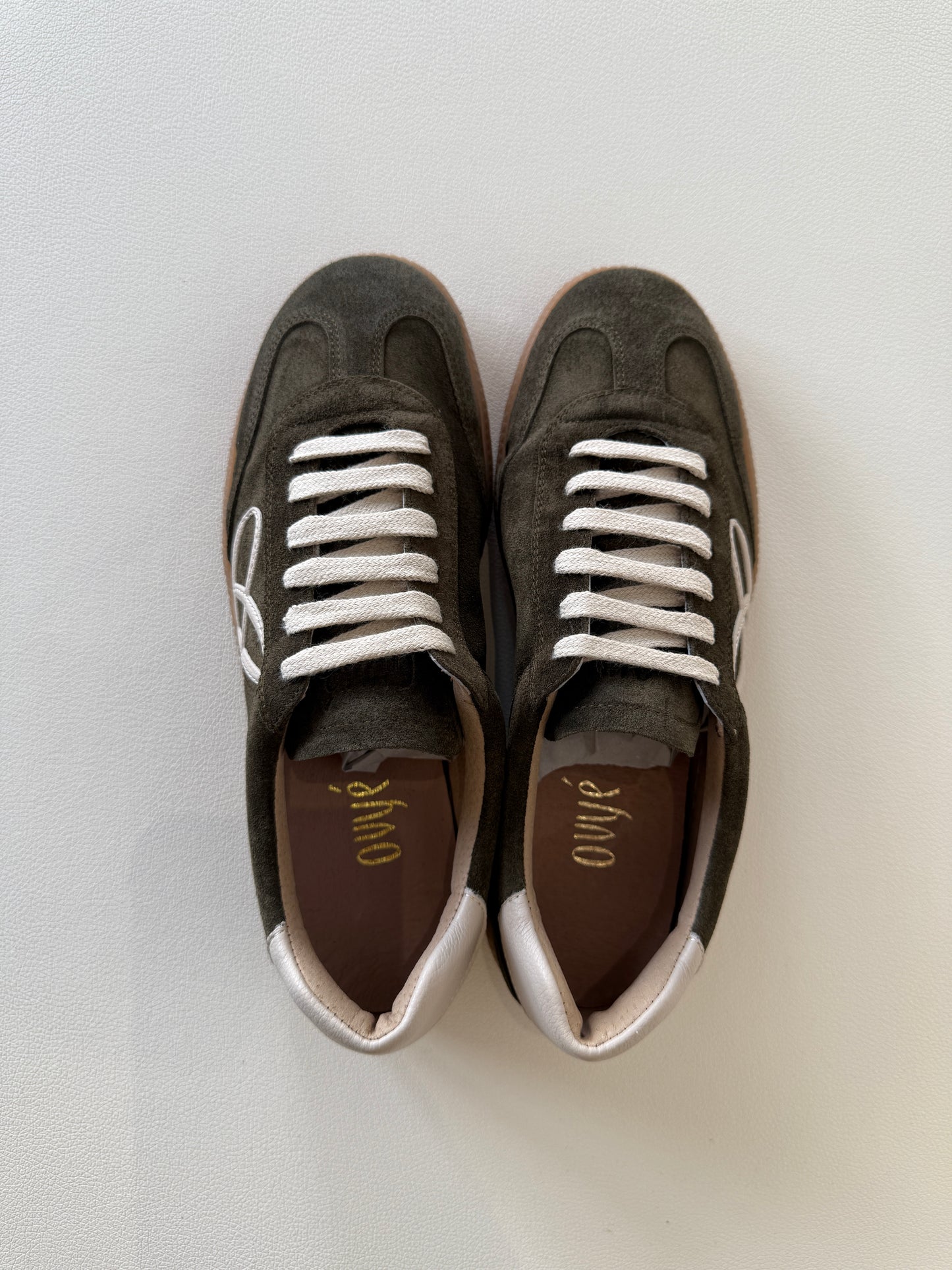 Ovyé Sneakers in Crosta Verde Militare