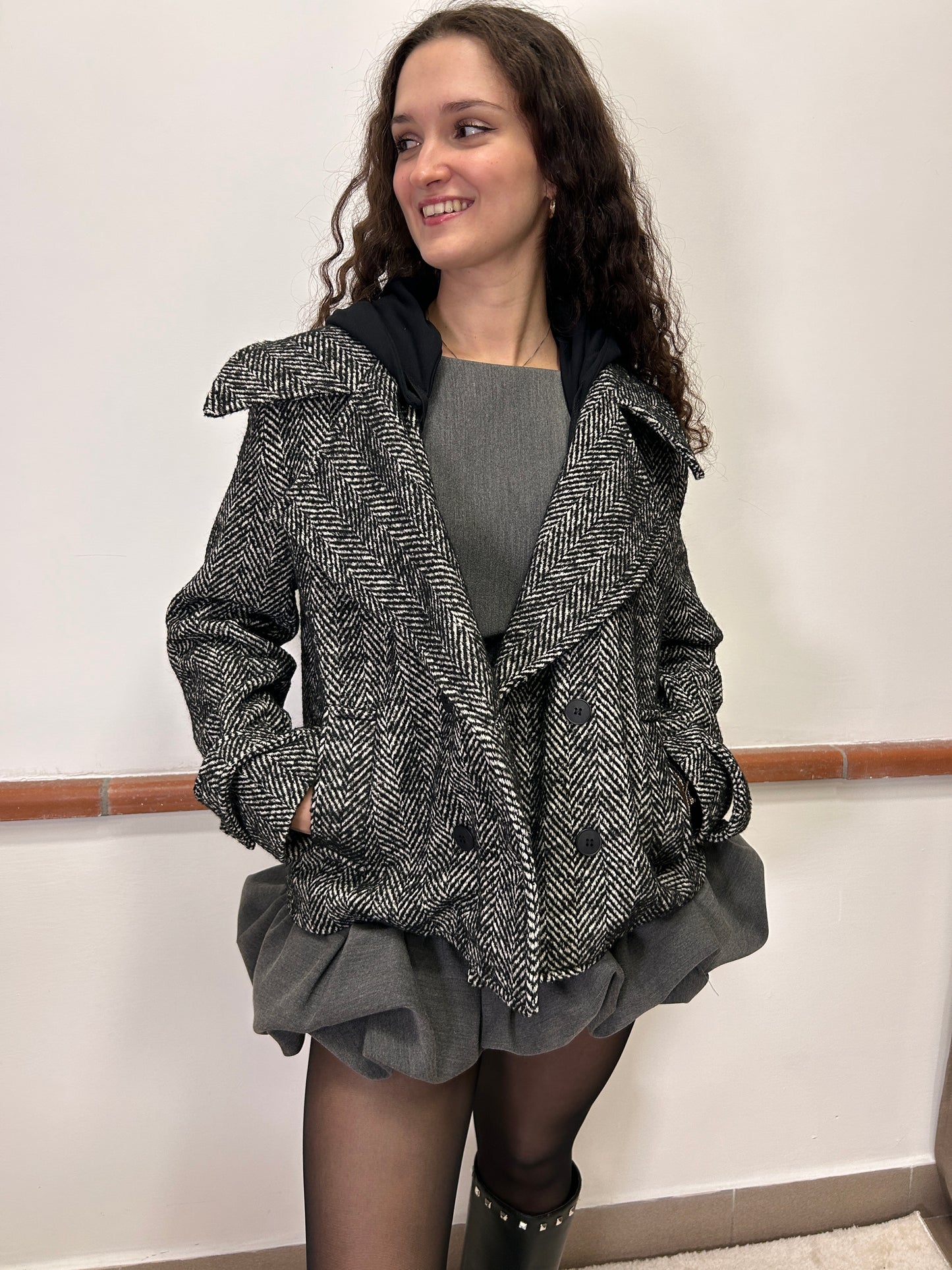 Susy Mix Herringbone Short Coat