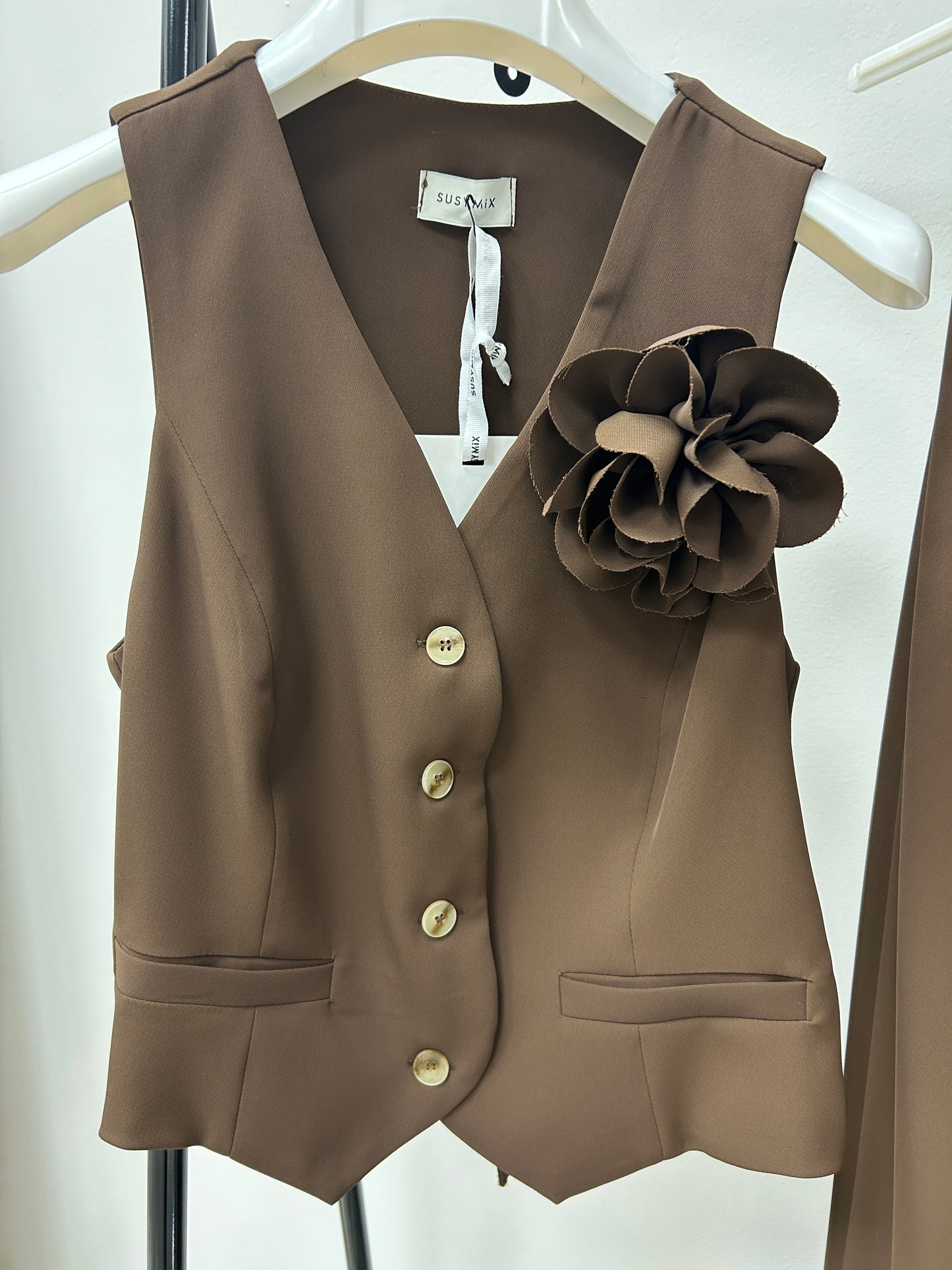 Susy Mix completo gilet+ pantalone con fiore moro