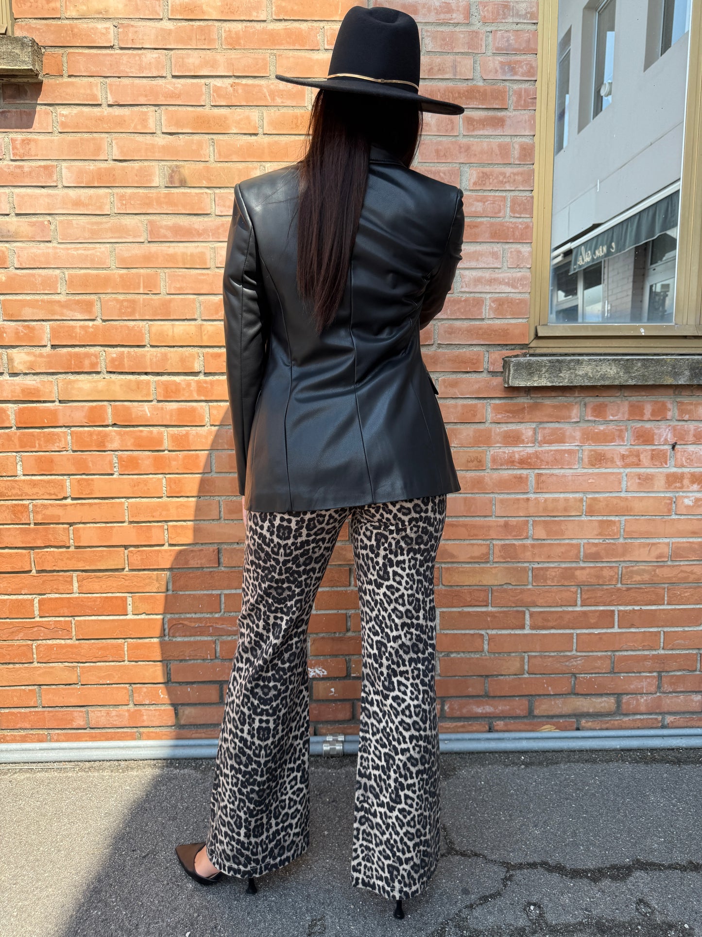 Susy Mix Giacca sfiancata in Ecopelle Nera