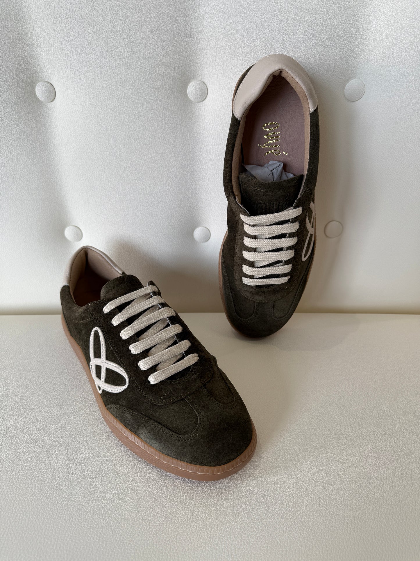 Ovyé Sneakers in Crosta Verde Militare