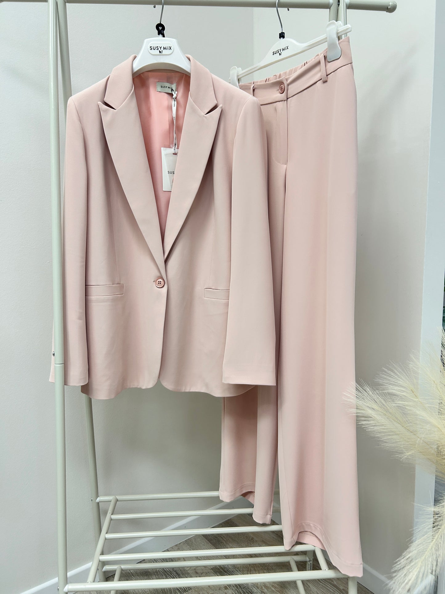 Susy Mix Completo fluido rosa cipria