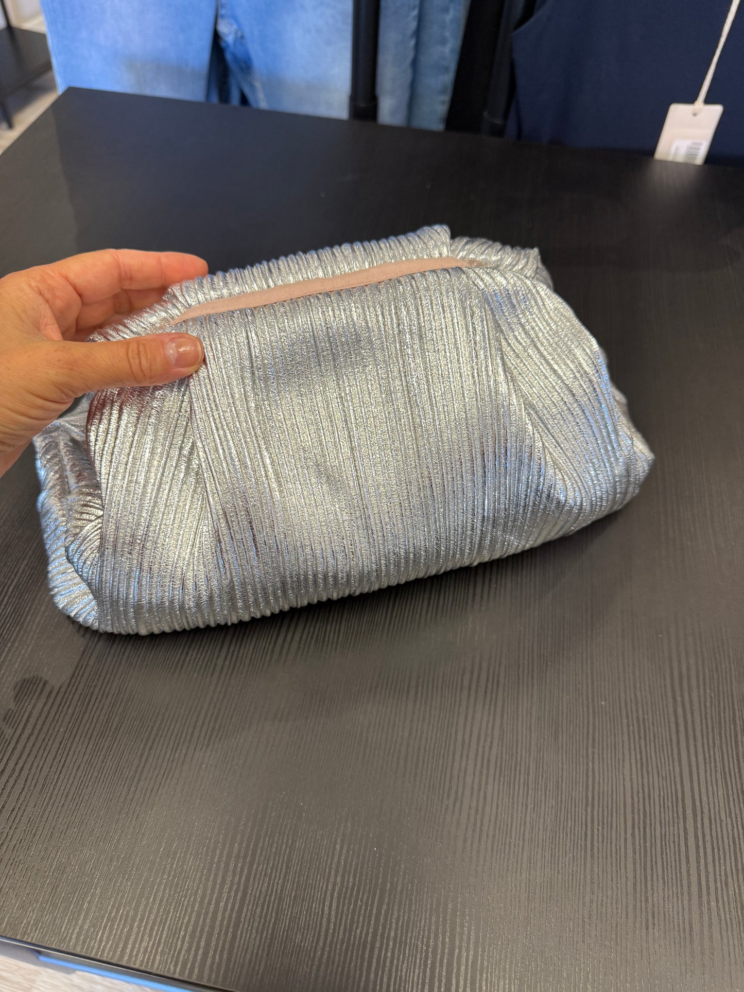 Borsa clutch silver metal