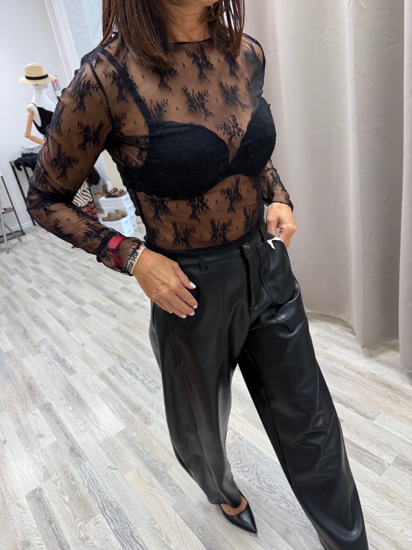 Maglia in pizzo Susy Mix Nero