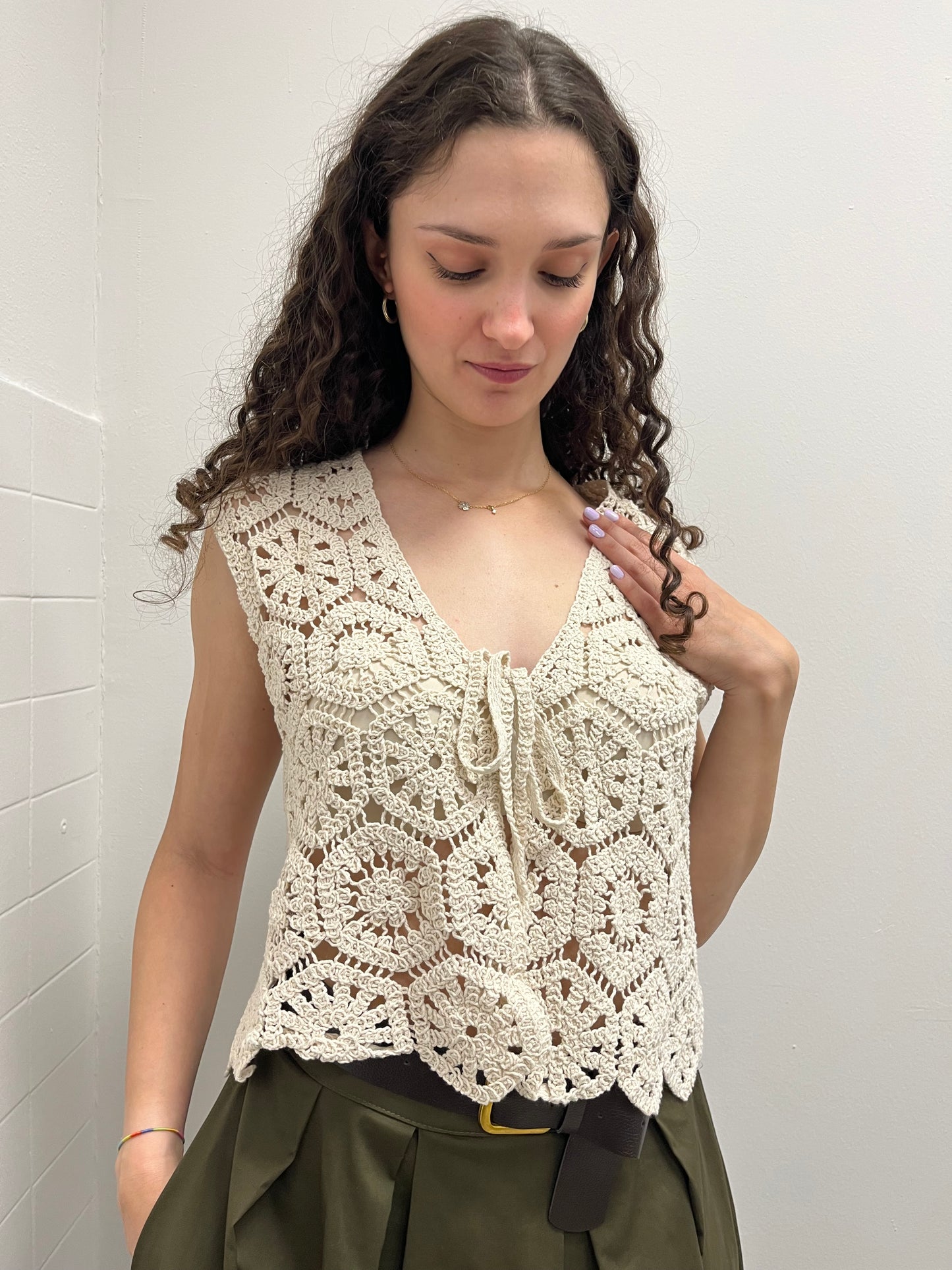 Susy Mix Gilet in Macramé Beige