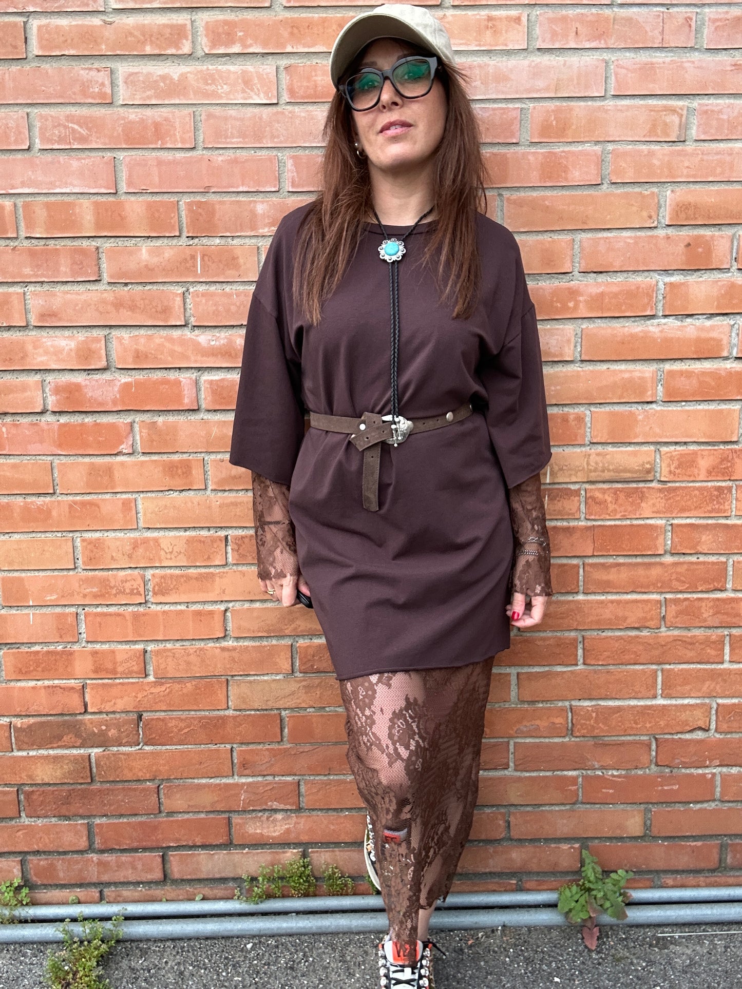 Susy Mix Abito con pizzo e strangolino
