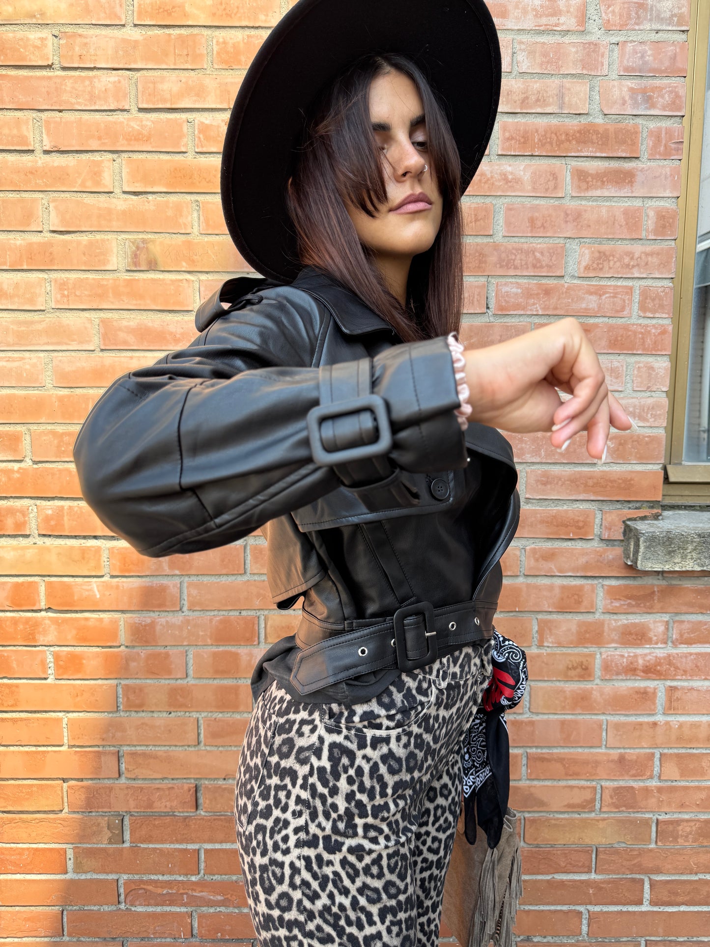 Giacca bomber ecopelle cintura nero