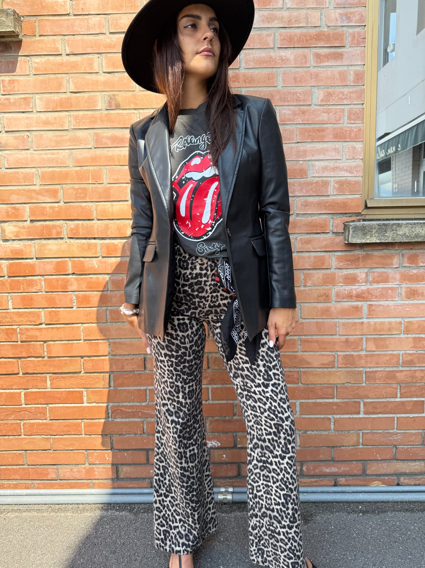 Susy Mix Giacca sfiancata in Ecopelle Nera