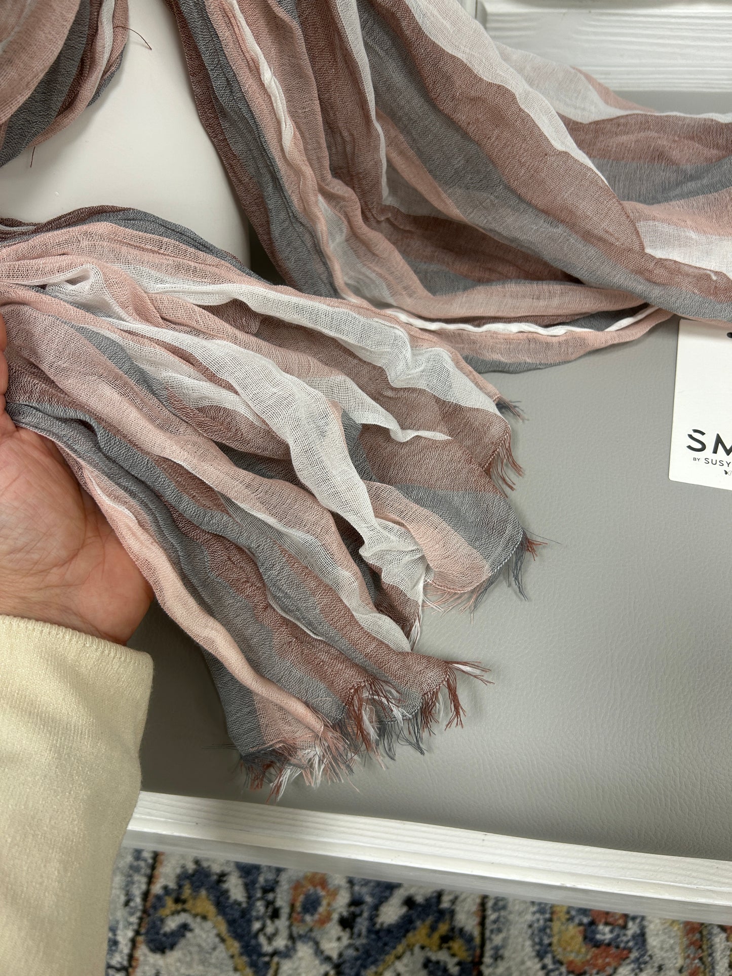Sciarpa in cotone fantasia righe Bianco Rosso e grigio