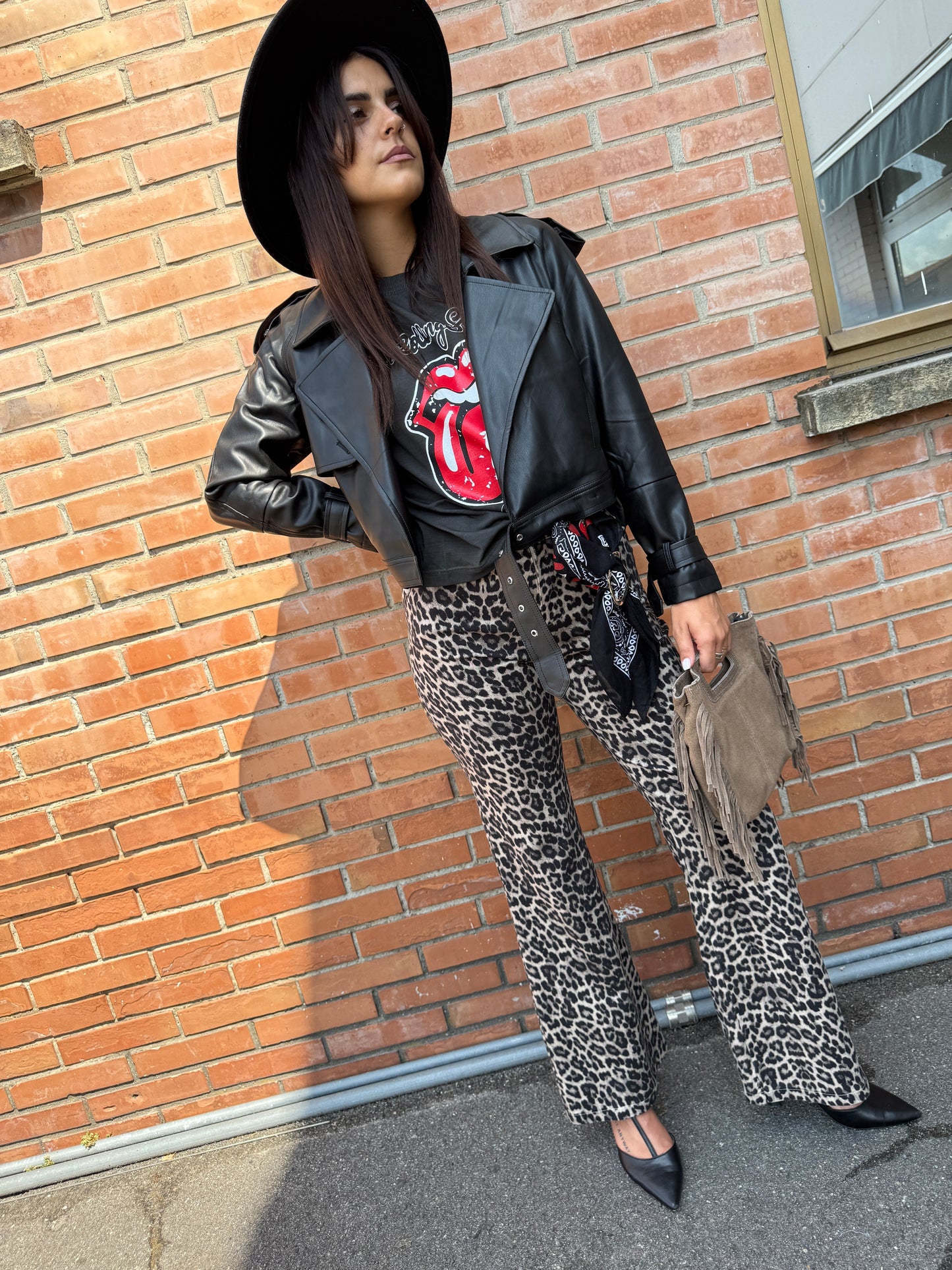 Giacca bomber ecopelle cintura nero