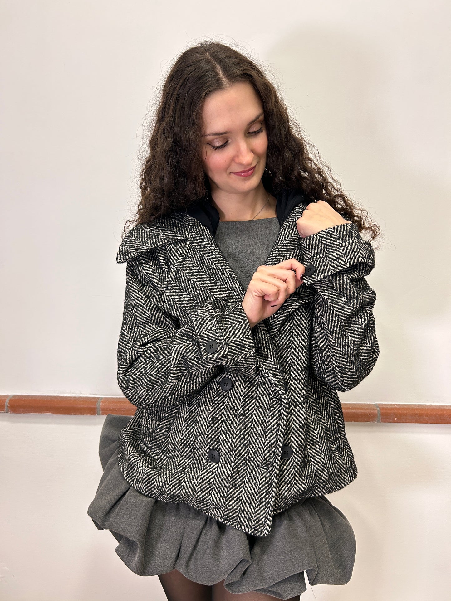 Susy Mix Herringbone Short Coat