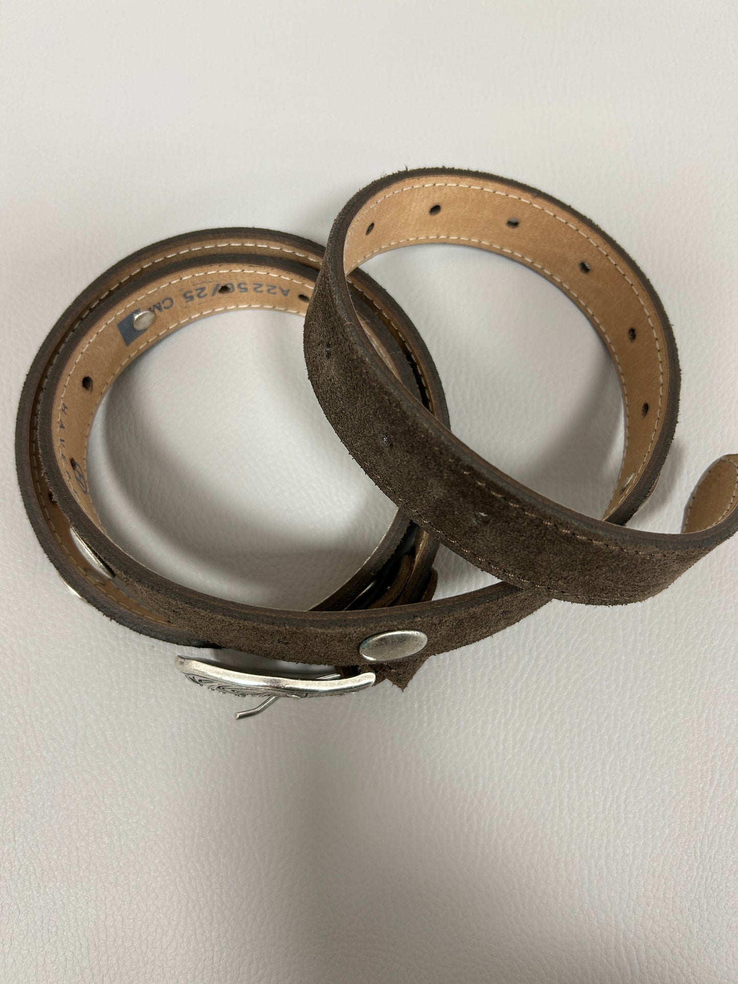 Haveone cintura fibbia lavorata argento vintage e borchie