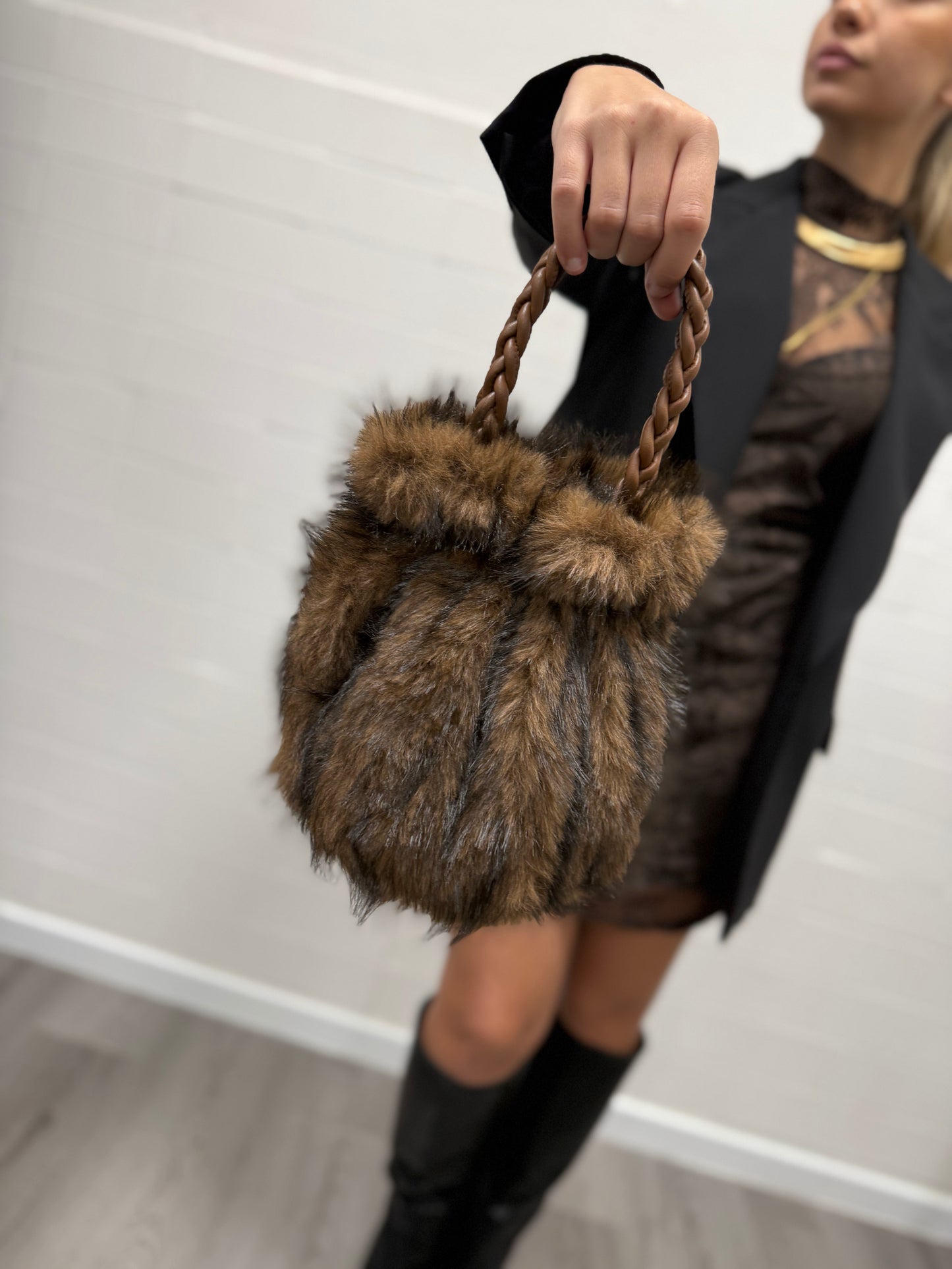 Borsa secchiello ecopelliccia visone