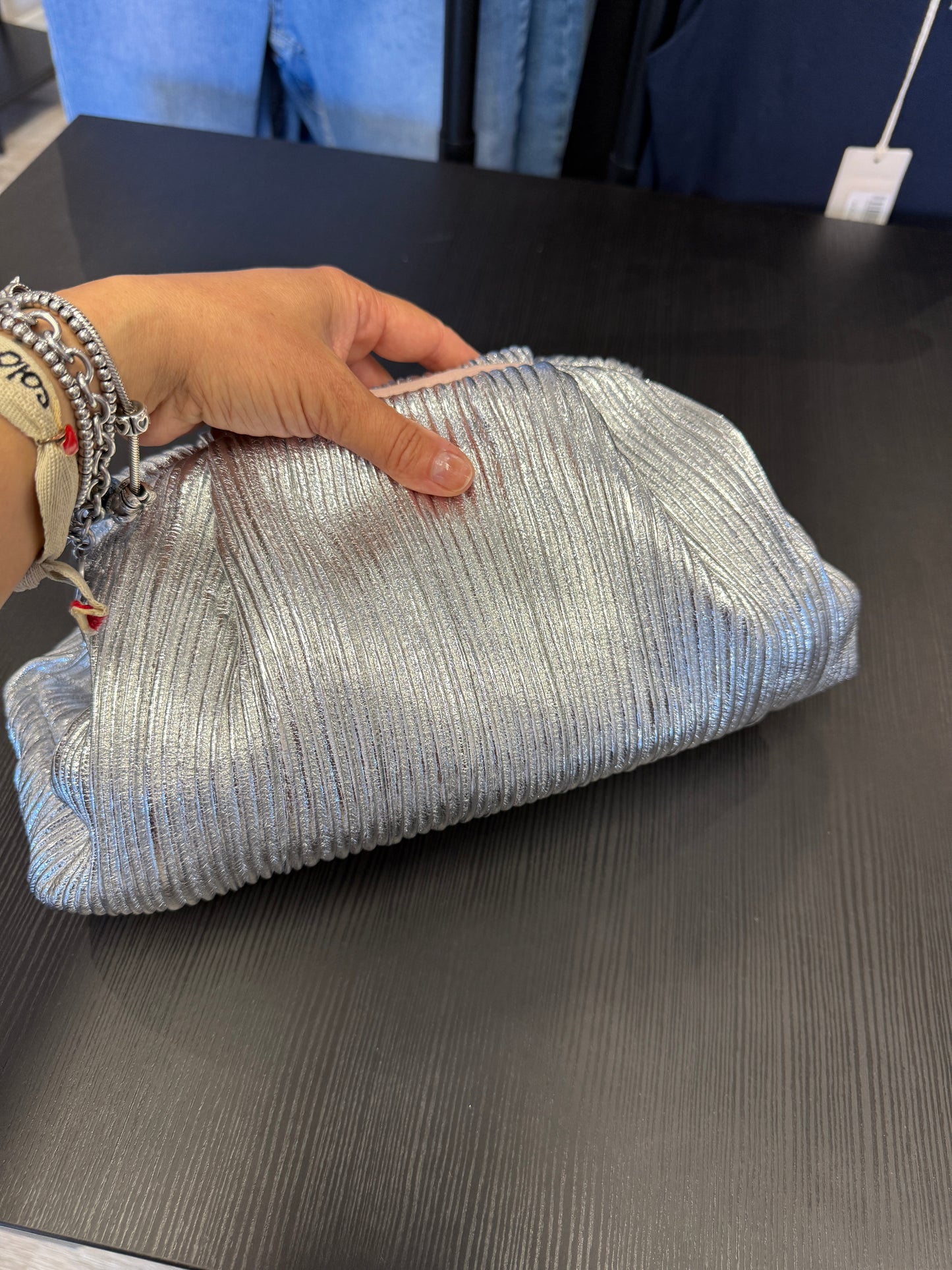Borsa clutch silver metal
