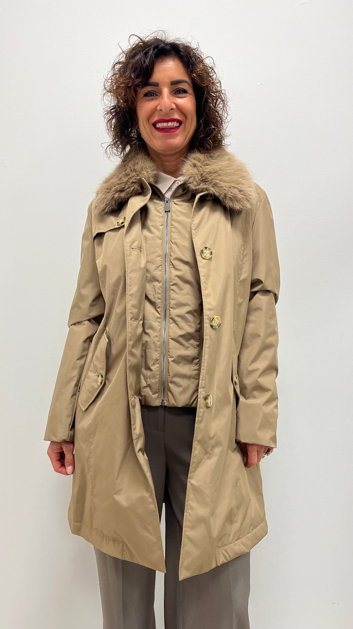 Trench con Collo Pelliccia Removibile Extasy Cammello