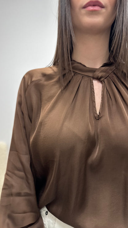 Blusa raso viscosa 100% nodo Haveone moro