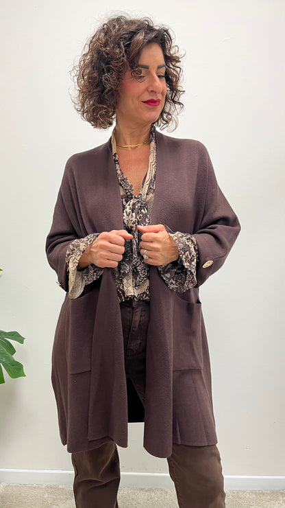 Cappottino in maglia spolverino bottone gioiello