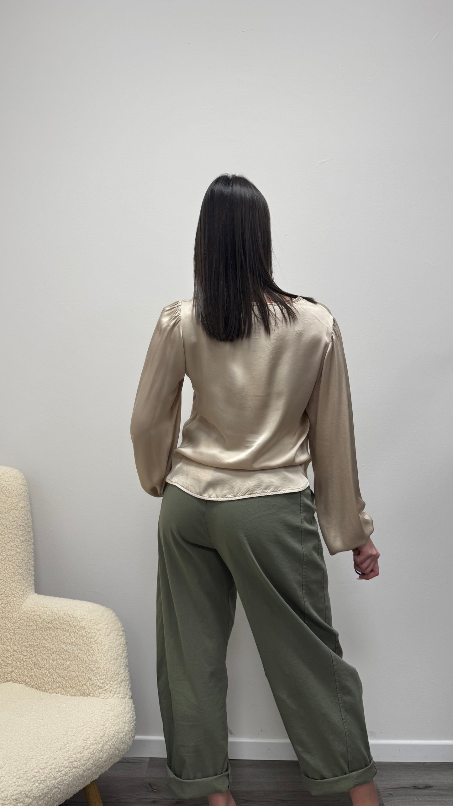 Blusa raso viscosa 100% scollo a V Haveone Beige