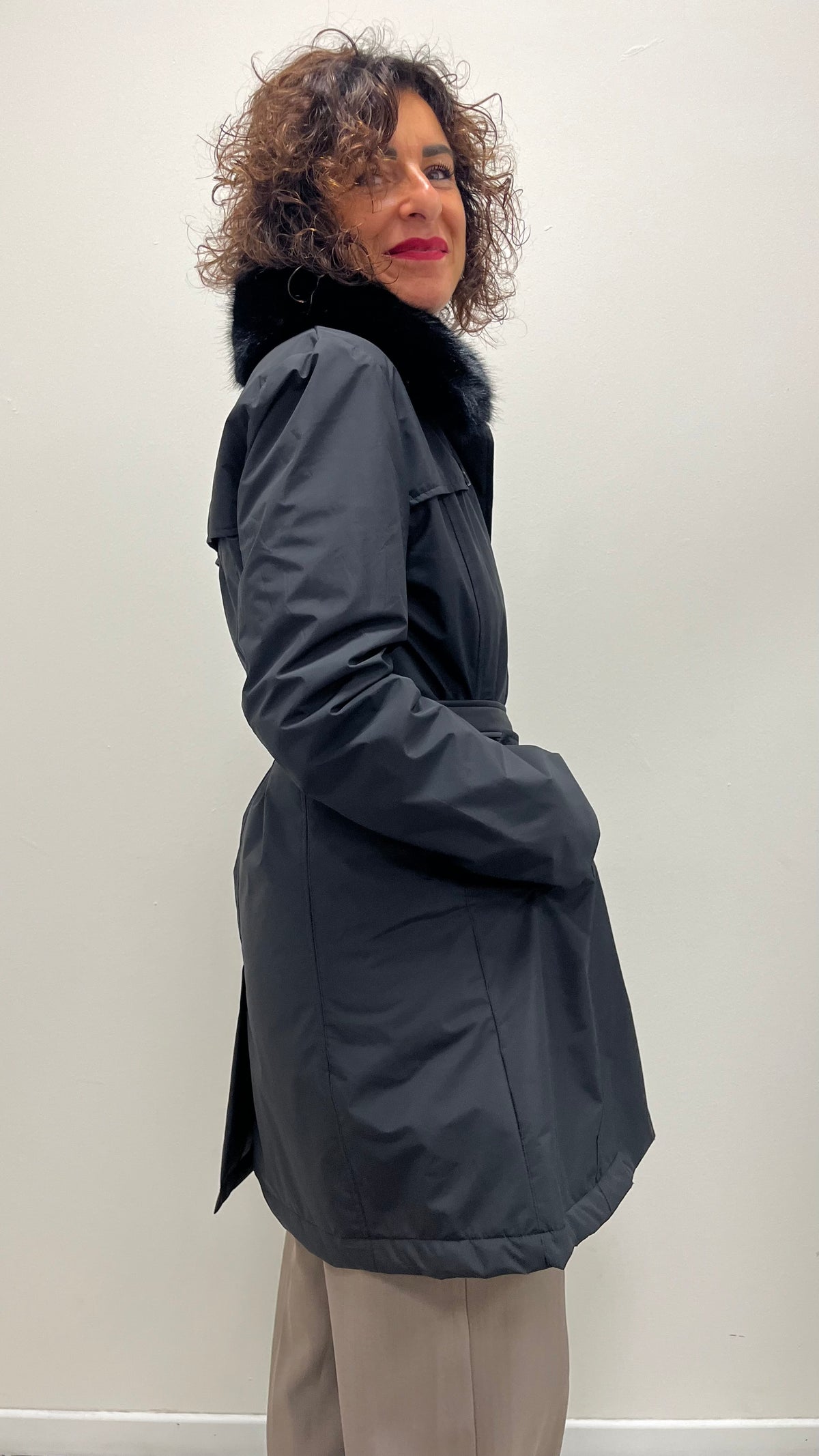 Trench con Collo Pelliccia Removibile Extasy Nero