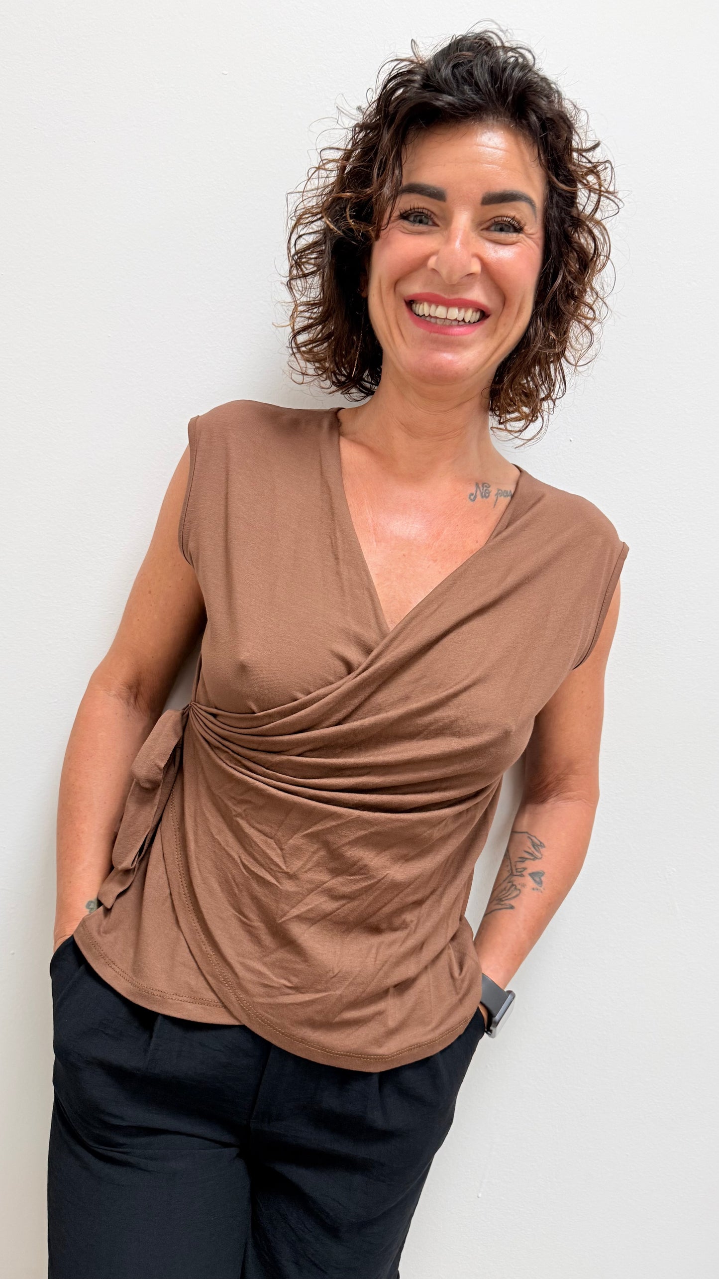 Blusa incrocio con nodo Extasy moro