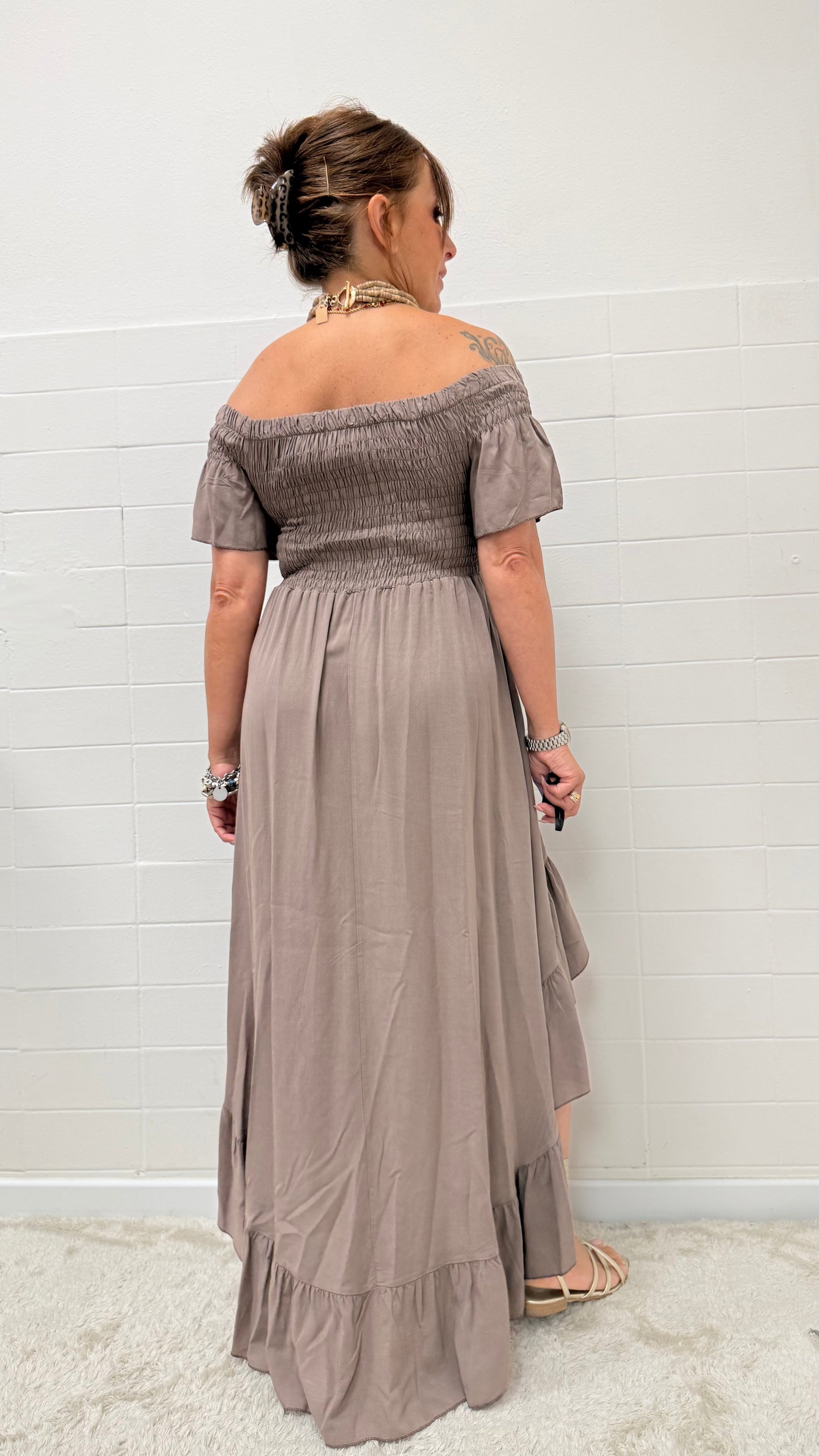 Abito shiffer con coda tortora Brend Atelier (Copia)