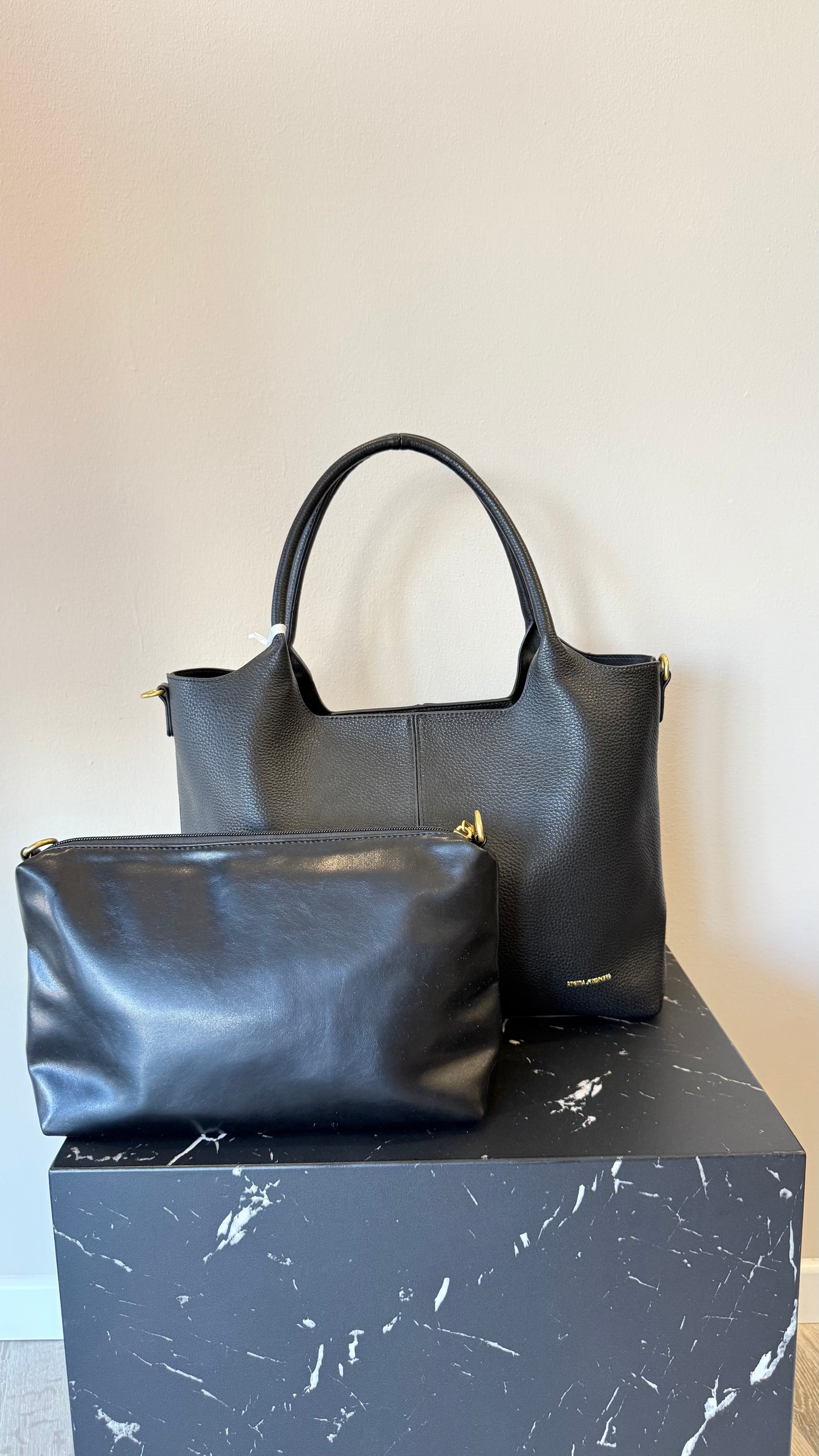 Borsa con pochette in ecopelle nera Memoire