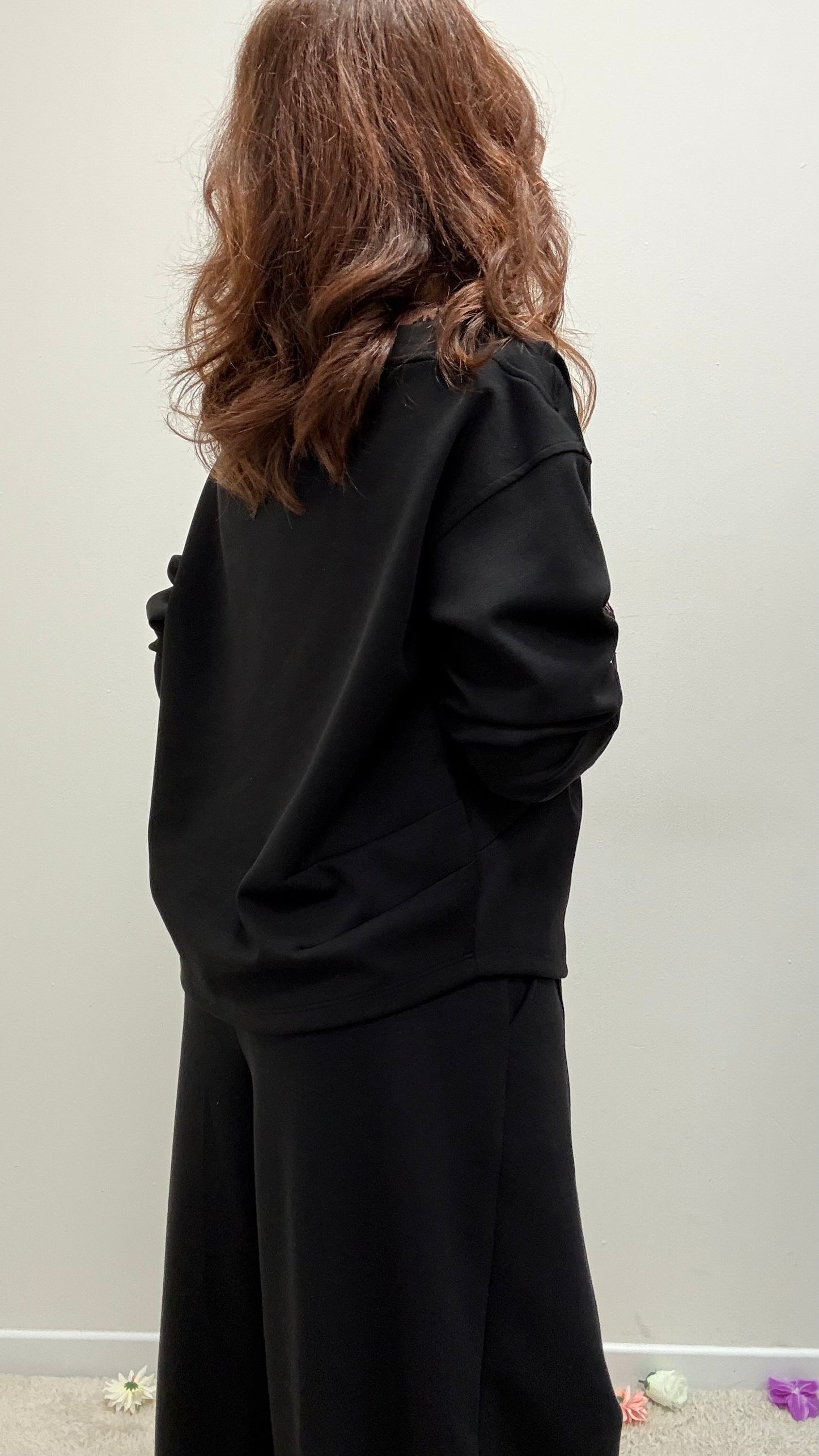 Felpa scollo a barca Please