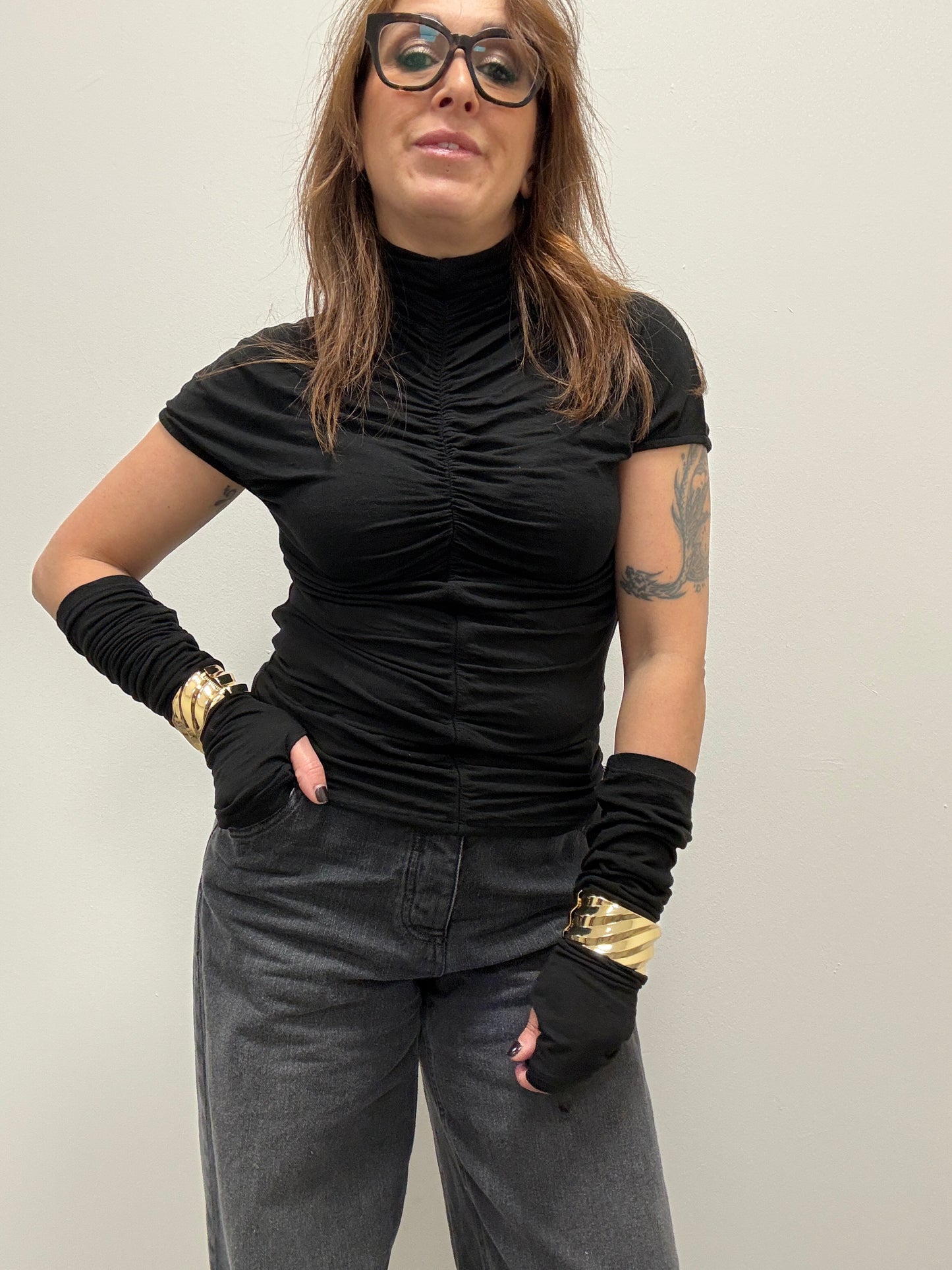 Maglia lupetto cashmire arricciato con manicotti  nero Haveone