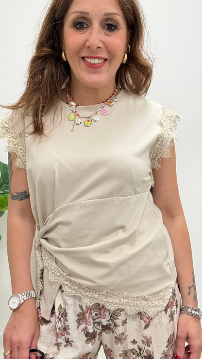 Top t-shirt con nodo Memoire