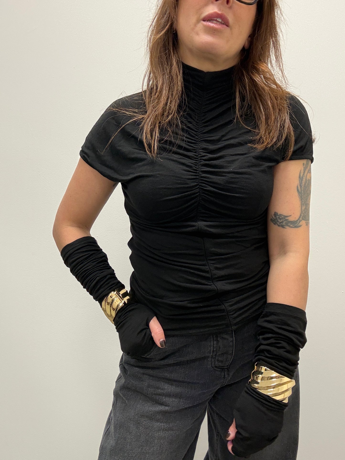 Maglia lupetto cashmire arricciato con manicotti  nero Haveone