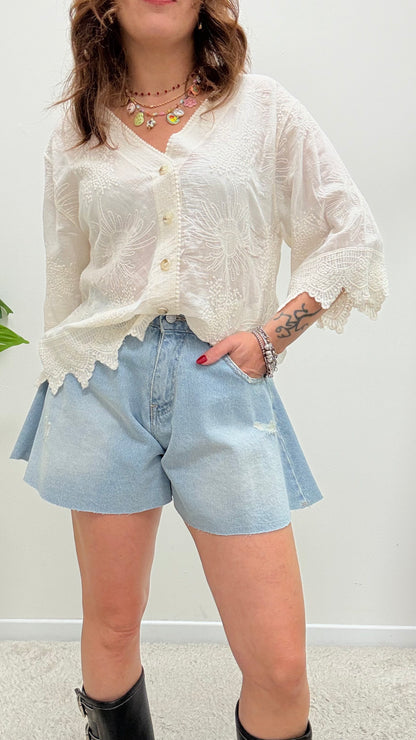 Shorts farfalla lavaggio chiaro HaveOne
