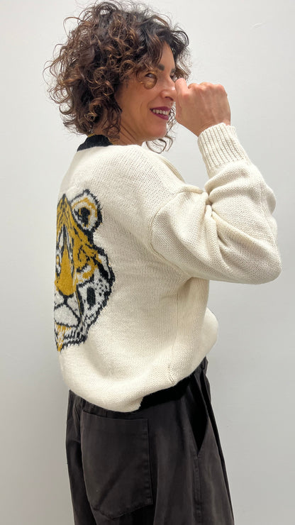 Cardigan donna burro con maxi tigre ricamata sulla schiena My-d