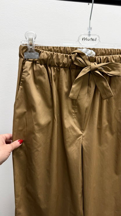 Pantaloni dritto paracadute con fiocco Motel