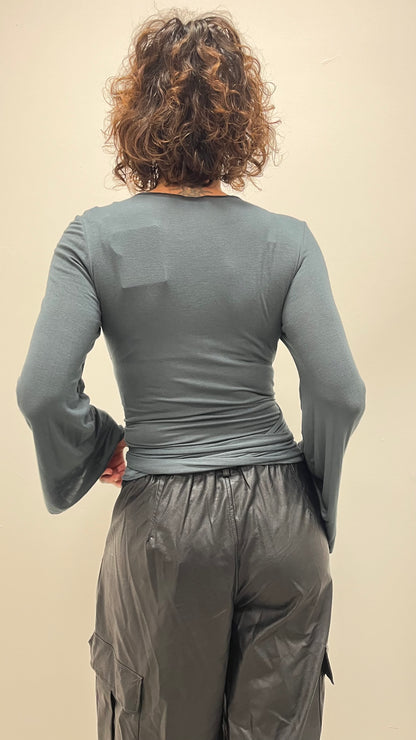 Maglia scaldacuore incrociata con manica a campana My-d grigio