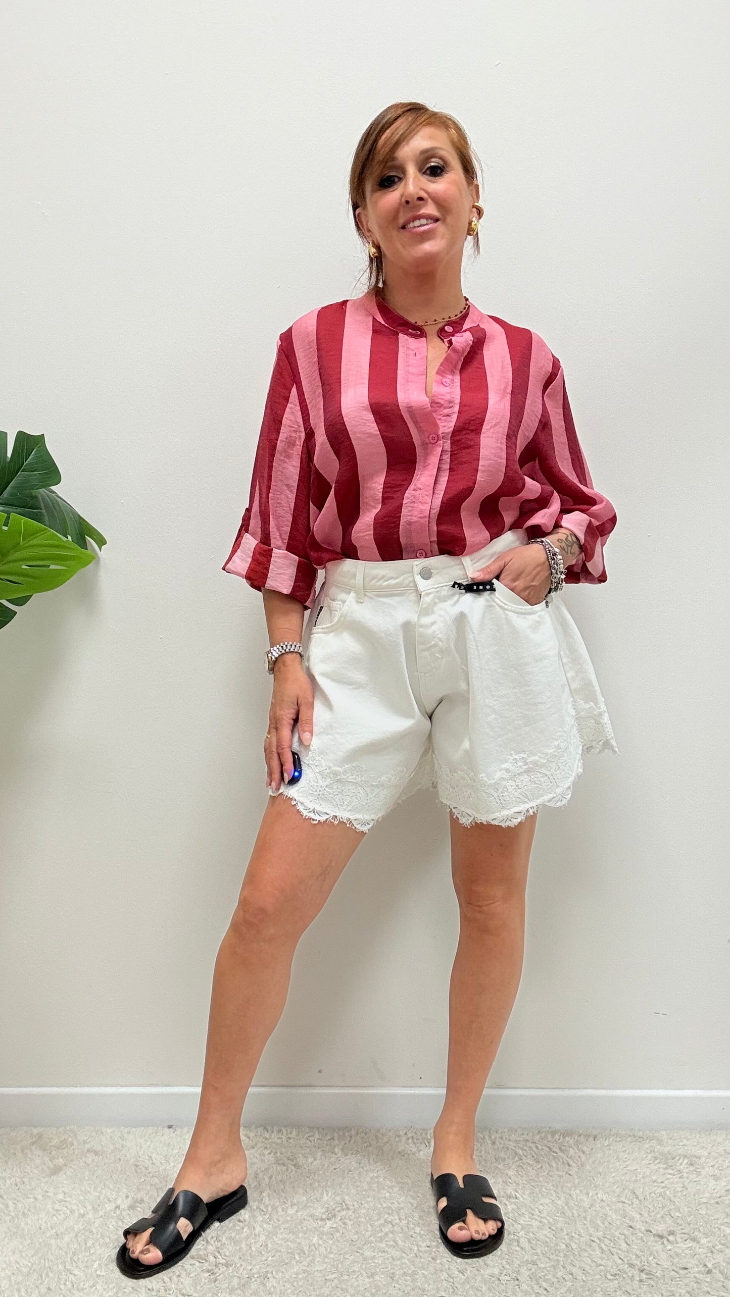 Shorts farfalla con pizzo bianco HaveOne