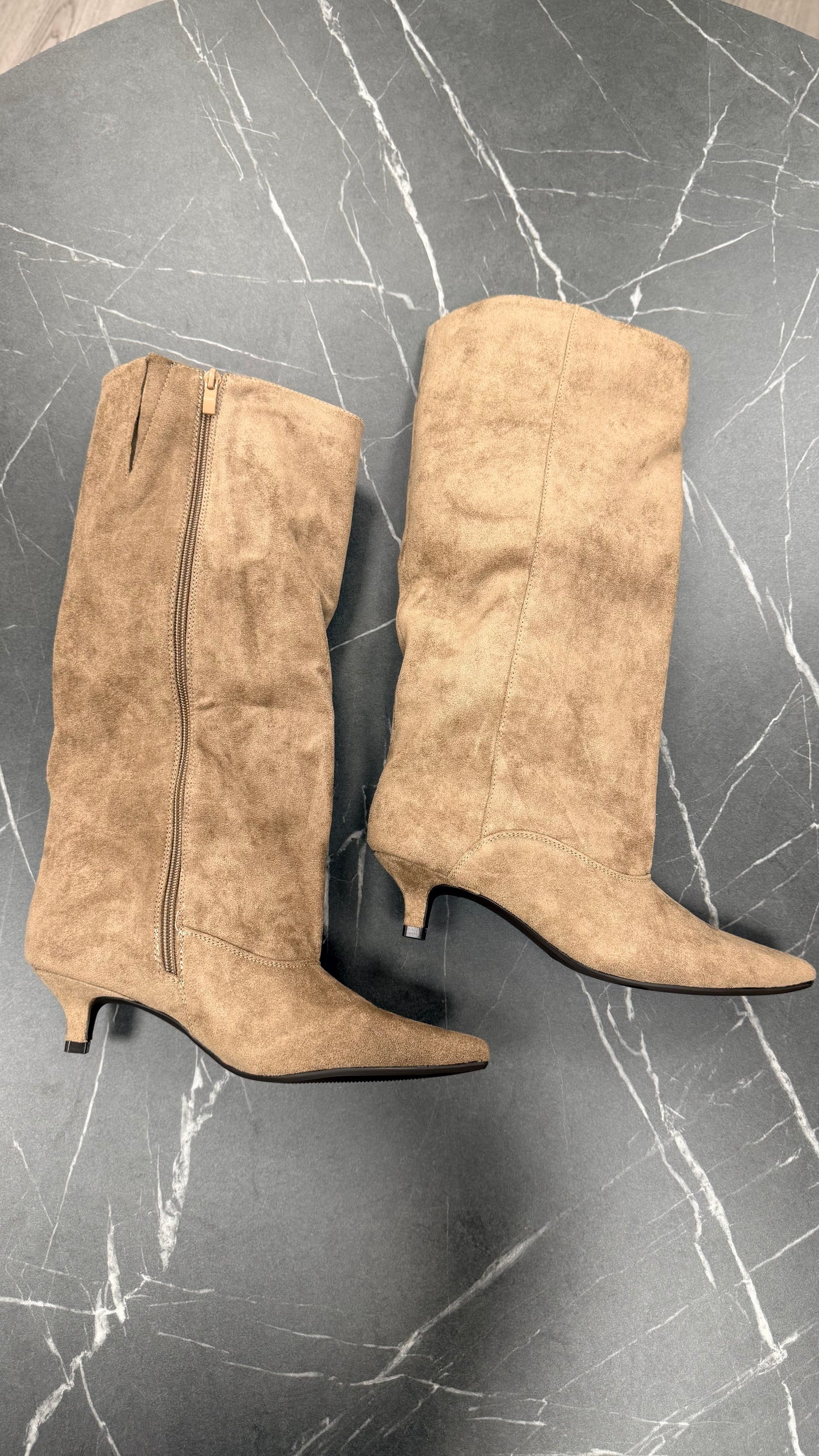 Stivali alti con tacco kitten tortora Memoire