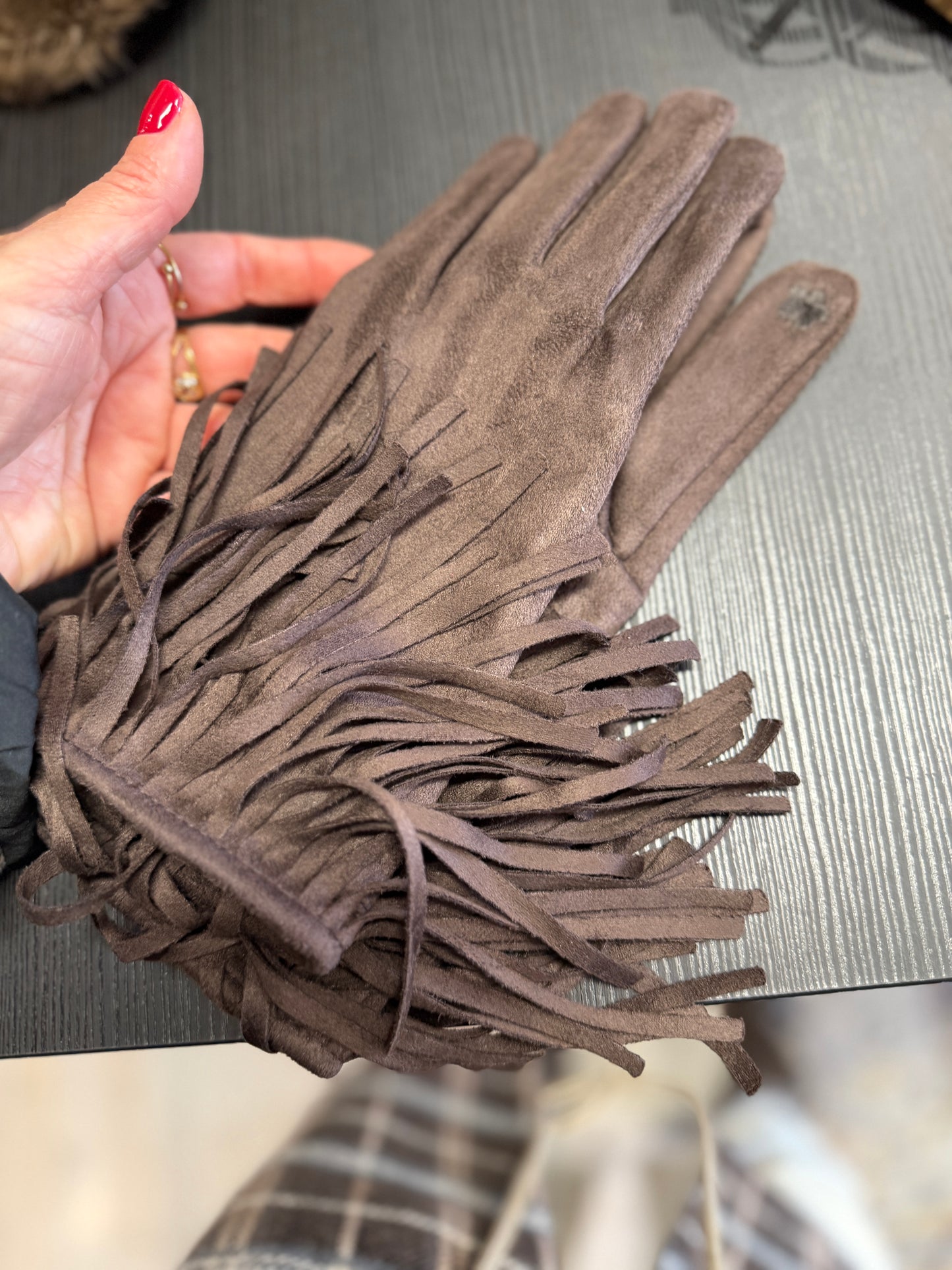 Guanti ecocamoscio con frange moro Memoire