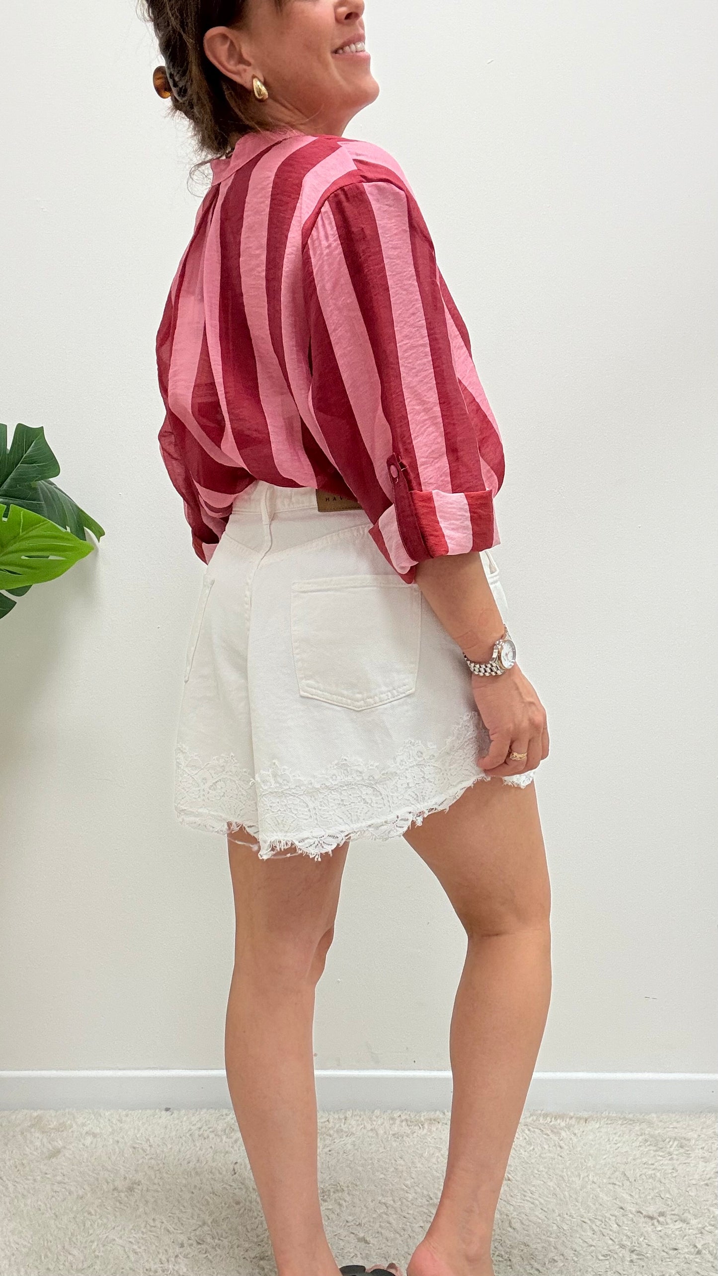 Shorts farfalla con pizzo bianco HaveOne