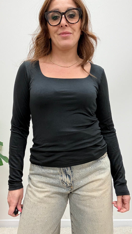 Maglia basica scollo quadrato Susy Mix Nera