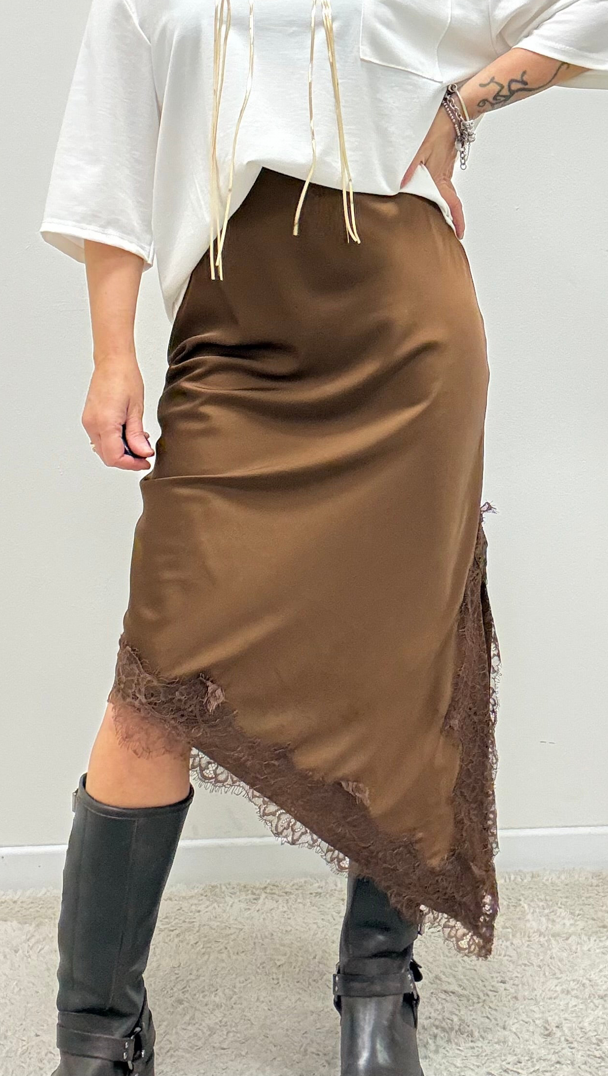 Longuette con Pizzo Asimmetrica Moro HaveOne Art.GMA-R040