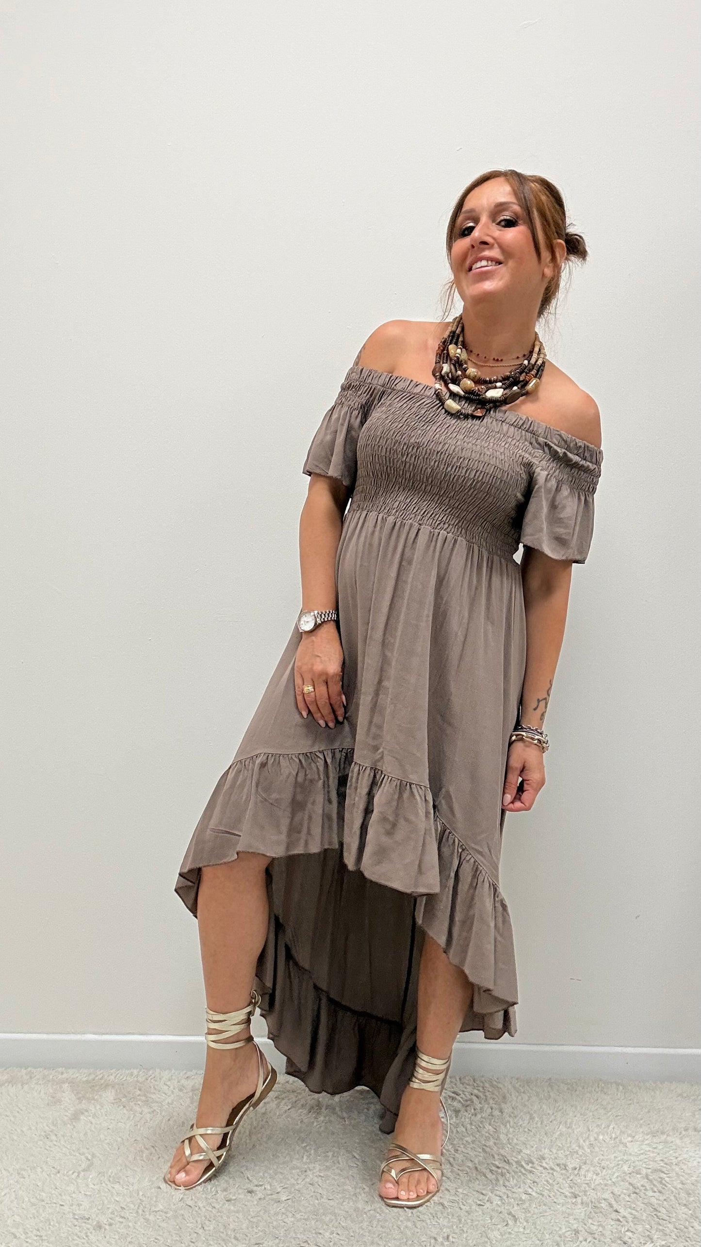 Abito shiffer con coda tortora Brend Atelier (Copia)
