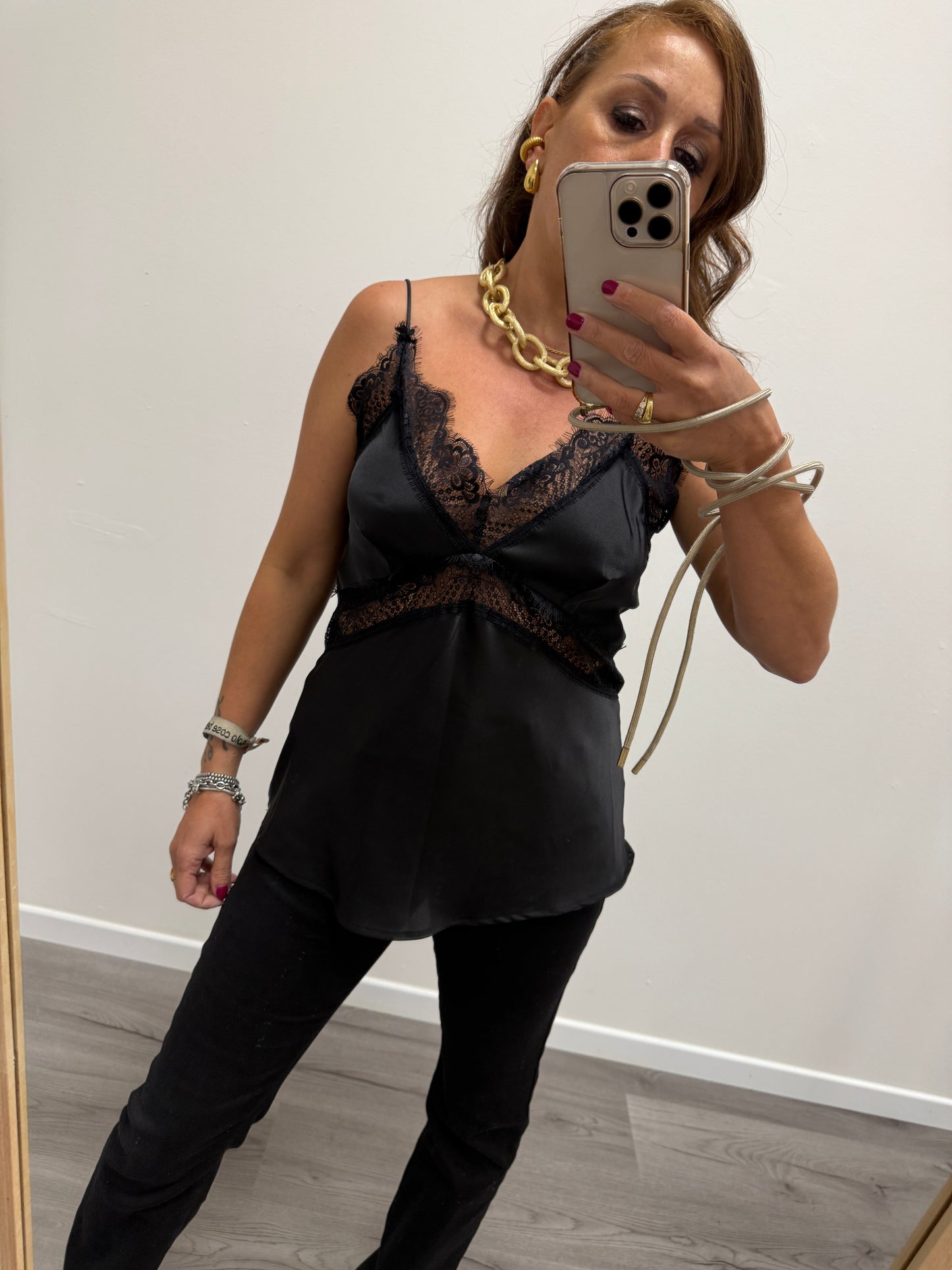 Top pizzo viscosa Nero Haveone