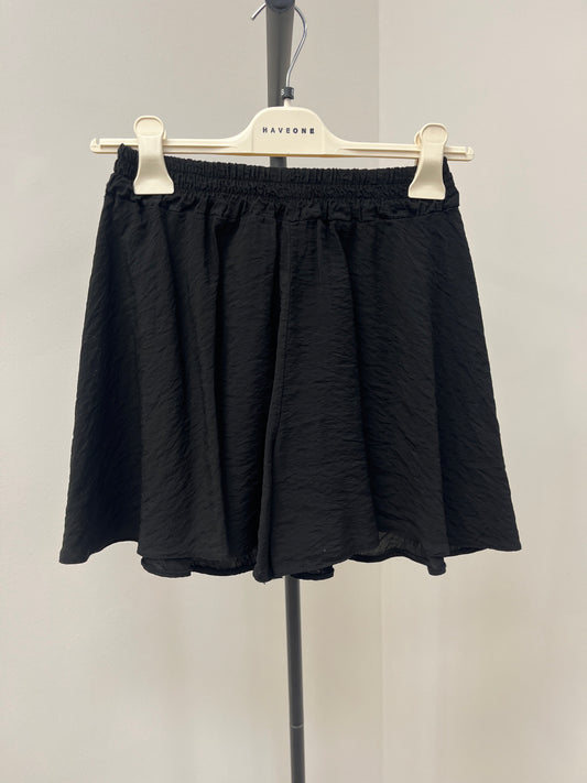 Short farfalla in viscosa goffrata nero Haveone