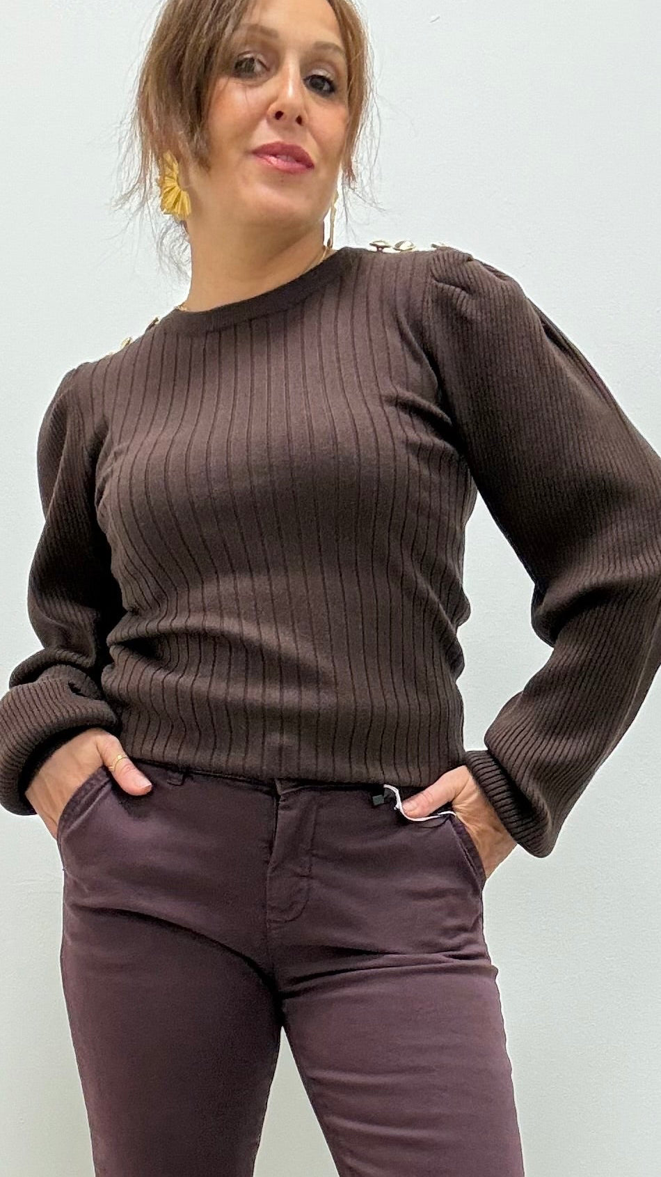 Maglia girocollo bottoni gioiello Extasy moro