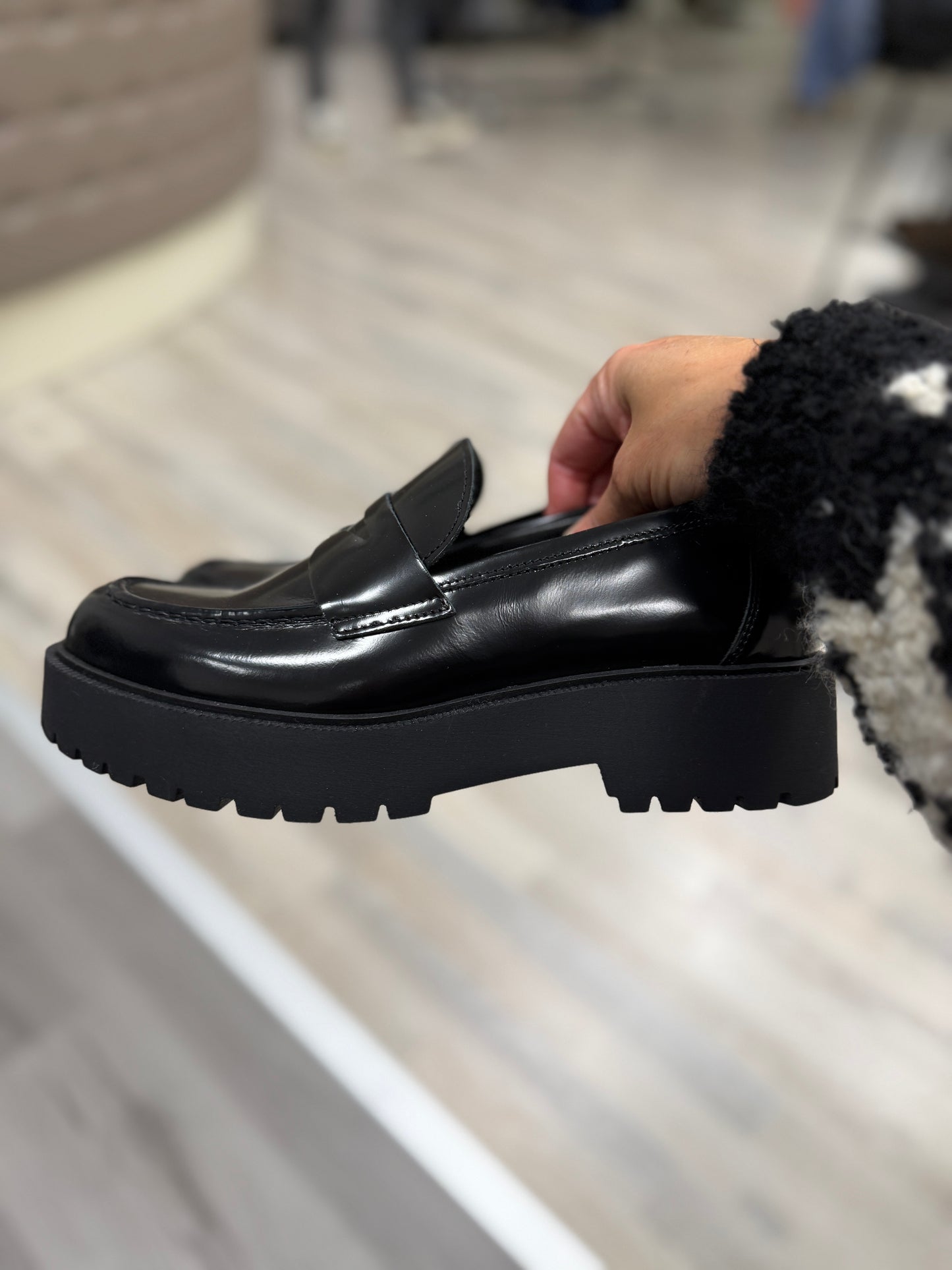 Mocassino vernice abrasivata Ovyè