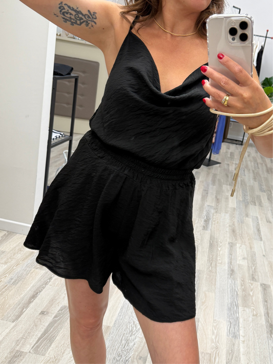 Short farfalla in viscosa goffrata nero Haveone