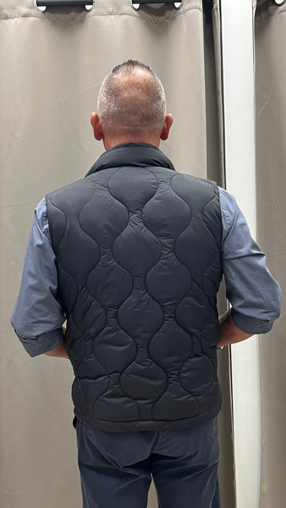 Piumino Smanicato Nero Gianni Lupo