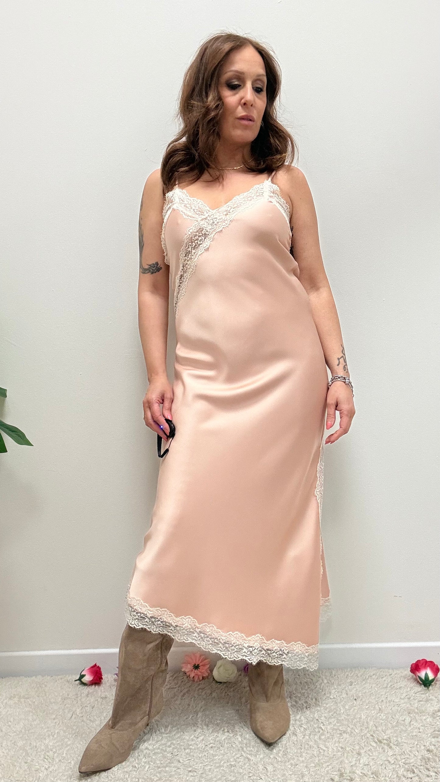 Abito saten e pizzo Imperial